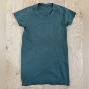 Lululemon Women’s Swiftly Tech Short Sleeve Shirt 2.0 - 6